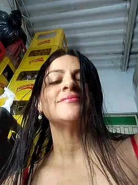 Snapshot of Linda_Lars chatting on 09-12-25, 02:33 Linda Lars online show from 09-12-25, 02:33