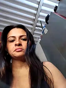 Snapshot of Linda_Lars chatting on 09-15-25, 03:39 Linda Lars online show from 09-15-25, 03:39