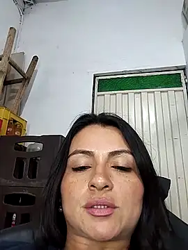 Snapshot of Linda_Lars chatting on 09-26-25, 03:10 Linda Lars online show from 09-26-25, 03:10