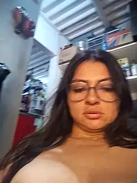 Snapshot of Linda_Lars chatting on 10-31-25, 02:45 Linda Lars online show from 10-31-25, 02:45