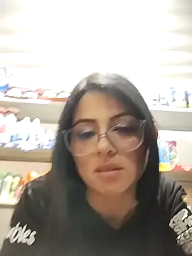 Snapshot of Linda_Lars chatting on 11-10-25, 03:11 Linda Lars online show from 11-10-25, 03:11