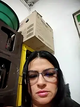 Snapshot of Linda_Lars chatting on 11-23-25, 04:23 Linda Lars online show from 11-23-25, 04:23