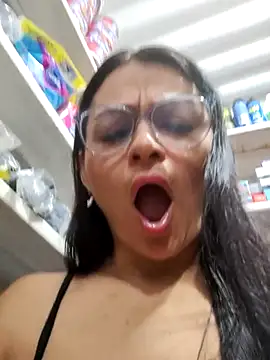 Snapshot of Linda_Lars chatting on 12-02-25, 02:50 Linda Lars online show from 12-02-25, 02:50