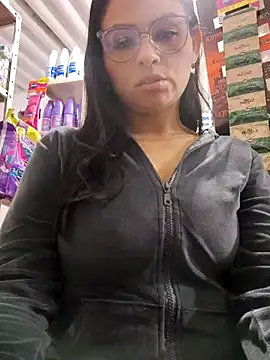 Snapshot of Linda_Lars chatting on 12-05-25, 02:42 Linda Lars online show from 12-05-25, 02:42