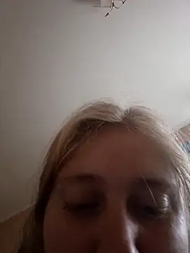 Snapshot of AnastasiaSky19 chatting on 10-06-25, 01:19 AnastasiaSky19 online show from 10-06-25, 01:19