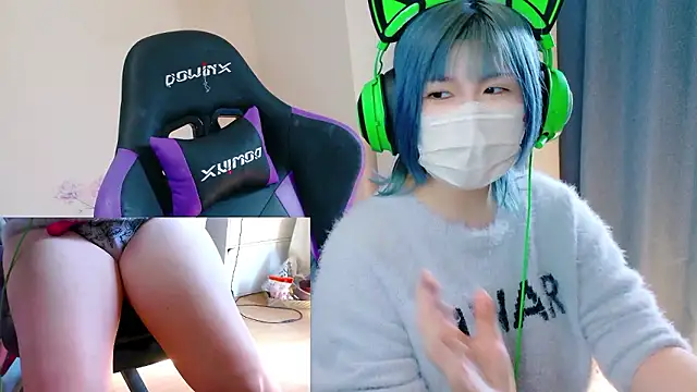 hazuki 8008 online show from 11-17-25, 03:12