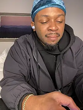 Snapshot of MobyDxck chatting on 01-11-25, 03:52 MobyDxck online show from 01-11-25, 03:52