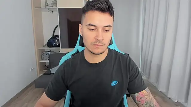 MatMalonne online show from 11-25-25, 06:35