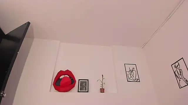 cloehonney online show from 02-12-25, 02:24