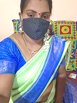 Snapshot of nisha_20 chatting on 02-21-25, 04:37 nisha 20 online show from 02-21-25, 04:37