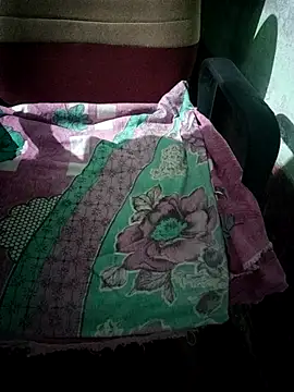 Ralisha Rani online show from 11-28-25, 08:44