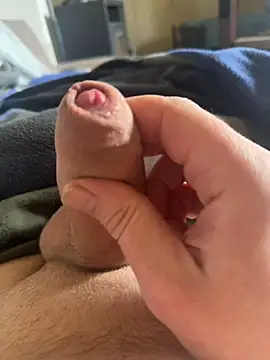 Snapshot of Andy-370 chatting on 03-15-26, 12:11 Andy-370 online show from 03-15-26, 12:11