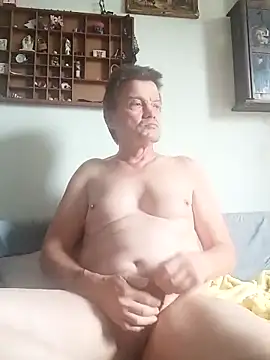 Snapshot of Bigpenis6y chatting on 10-08-25, 11:52 Bigpenis6y online show from 10-08-25, 11:52