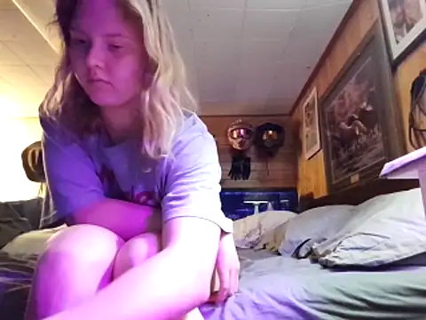 Ryan and Aurora online show from 04-09-26, 12:21