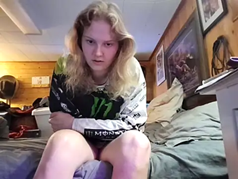 Ryan and Aurora online show from 04-17-26, 12:46