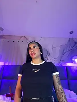 kiim taaylor online show from 12-21-25, 03:08