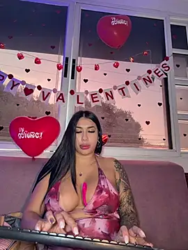 kiim taaylor online show from 02-15-26, 02:03