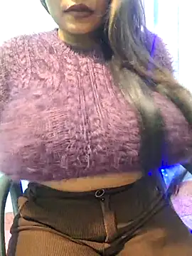 Snapshot of N-Natasha chatting on 01-02-25, 01:51 N-Natasha online show from 01-02-25, 01:51