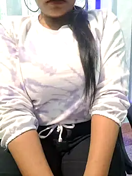 Snapshot of N-Natasha chatting on 01-04-25, 04:00 N-Natasha online show from 01-04-25, 04:00