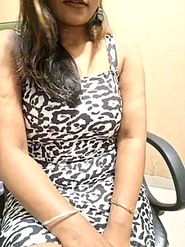 Snapshot of N-Natasha chatting on 03-03-25, 09:48 N-Natasha online show from 03-03-25, 09:48