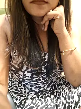 Snapshot of N-Natasha chatting on 03-04-25, 12:50 N-Natasha online show from 03-04-25, 12:50