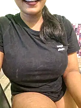 Snapshot of N-Natasha chatting on 09-27-25, 05:07 N-Natasha online show from 09-27-25, 05:07