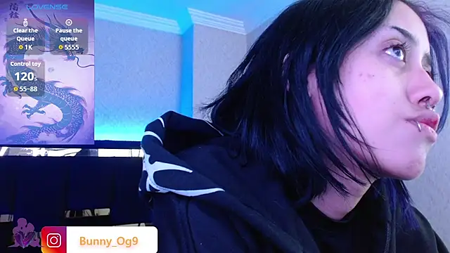 Bunny O online show from 05-17-26, 01:36