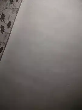 Snapshot of SweetLeila40 chatting on 12-26-24, 02:33 SweetLeila40 online show from 12-26-24, 02:33