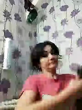 Snapshot of SweetLeila40 chatting on 02-09-25, 03:23 SweetLeila40 online show from 02-09-25, 03:23