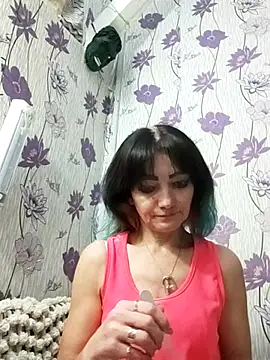 Snapshot of SweetLeila40 chatting on 02-24-25, 01:57 SweetLeila40 online show from 02-24-25, 01:57