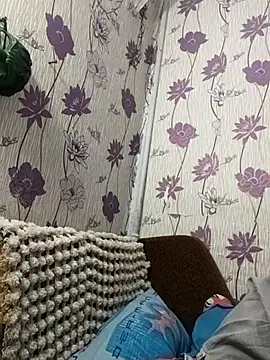 Snapshot of SweetLeila40 chatting on 03-02-25, 11:42 SweetLeila40 online show from 03-02-25, 11:42