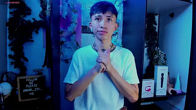 Snapshot of juniior_2311_ chatting on 03-10-25, 08:56 juniior 2311 online show from 03-10-25, 08:56