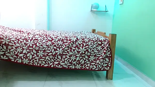 evaleribigtits18 online show from 04-05-26, 12:52