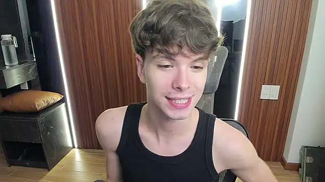 Snapshot of calvin_love_you chatting on 04-25-26, 05:10 calvin love you online show from 04-25-26, 05:10
