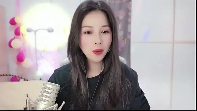 HK angelchloe online show from 02-24-25, 12:30