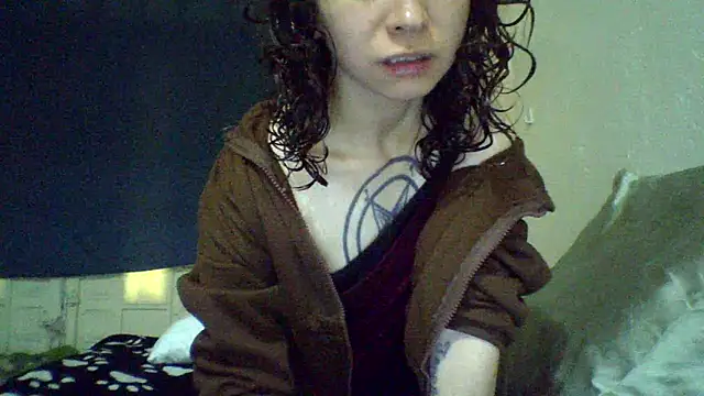 CELEna098rs707 online show from 04-18-26, 10:32