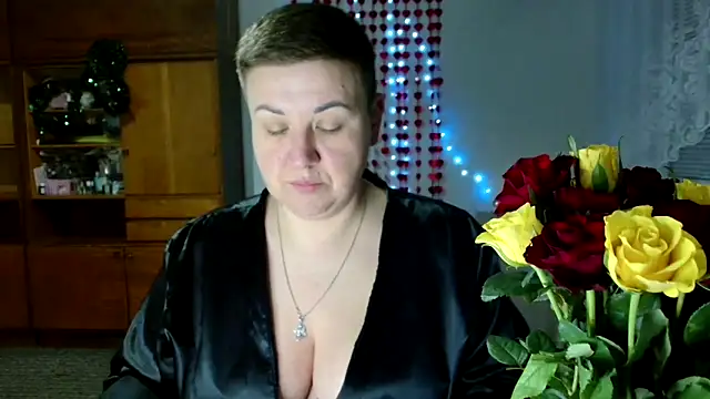 Snapshot of Annet1912 chatting on 02-04-25, 06:27 Annet1912 online show from 02-04-25, 06:27