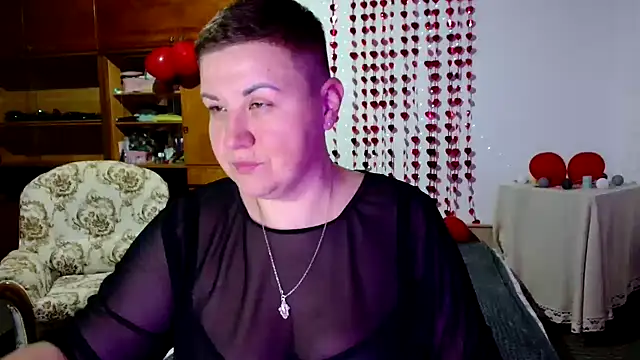 Snapshot of Annet1912 chatting on 02-19-25, 06:21 Annet1912 online show from 02-19-25, 06:21