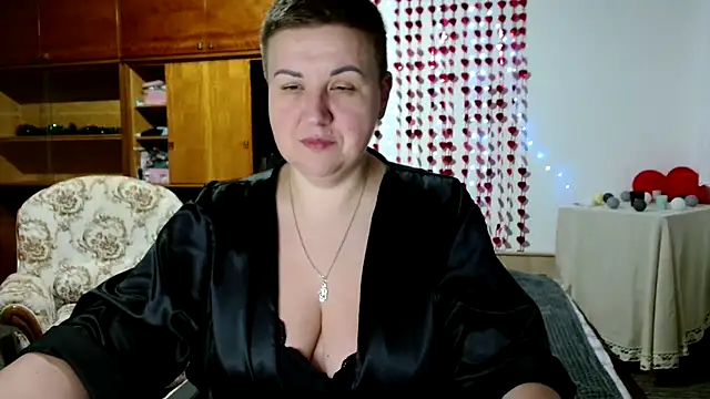 Snapshot of Annet1912 chatting on 03-12-25, 06:11 Annet1912 online show from 03-12-25, 06:11