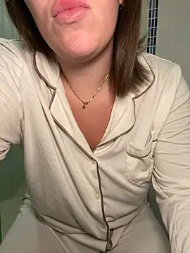 lilylush24 online show from 02-26-25, 05:17