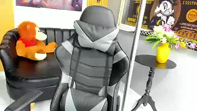 salvadorgomezx online show from 12-17-24, 07:48