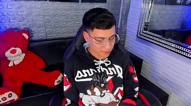 salvadorgomezx online show from 02-07-25, 12:50