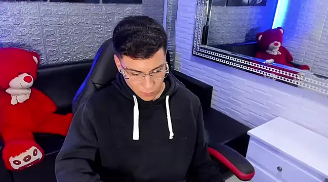 salvadorgomezx online show from 02-09-25, 06:33