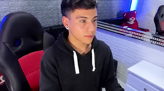 salvadorgomezx online show from 02-12-25, 11:07