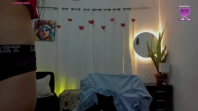 Sophie sweett19 online show from 02-11-26, 10:15