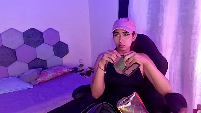 Horny tgn online show from 11-15-25, 06:59