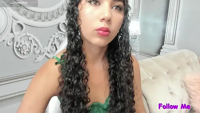 Snapshot of joselyn_sexy_ chatting on 01-04-25, 09:41 joselyn sexy online show from 01-04-25, 09:41