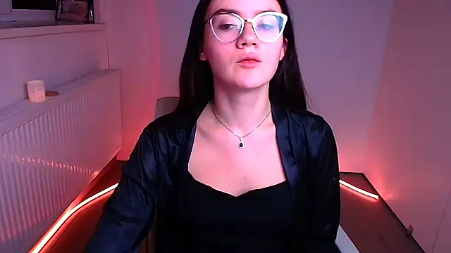 Snapshot of Josephine_jo chatting on 12-13-24, 07:36 Josephine jo online show from 12-13-24, 07:36