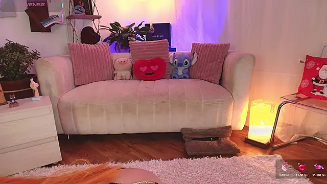 HANNAH LOVEE online show from 11-06-25, 03:18