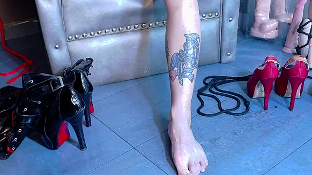 LusstCruella online show from 11-05-25, 07:25